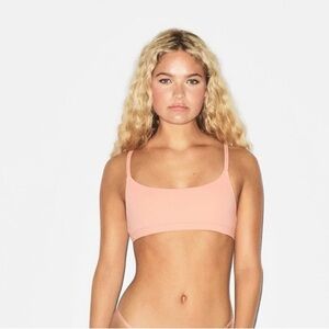 SKIMS Fits Everybody Scoop Bralette in Desert Clay